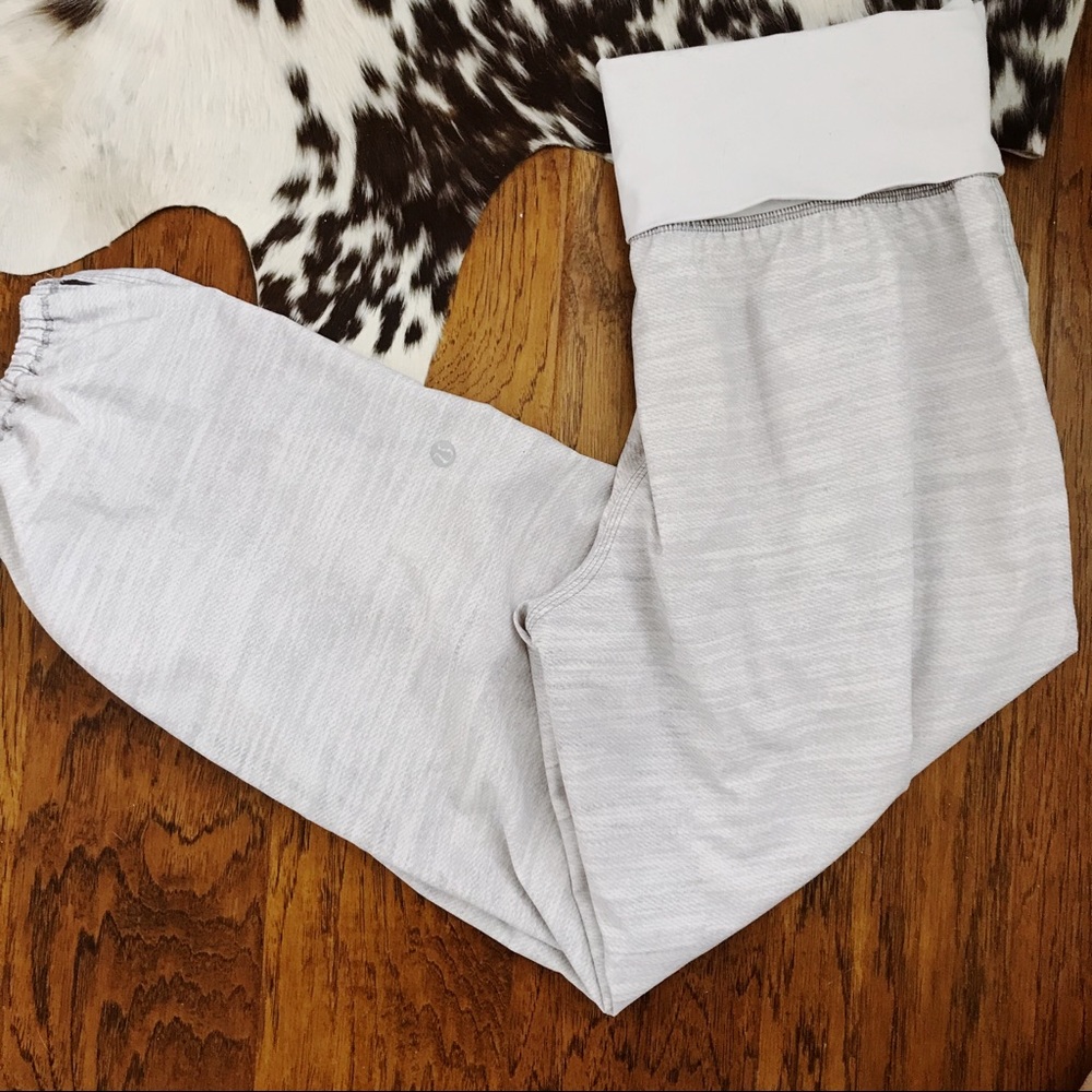 Lululemon Harem Om Pants 6 white fold over waist